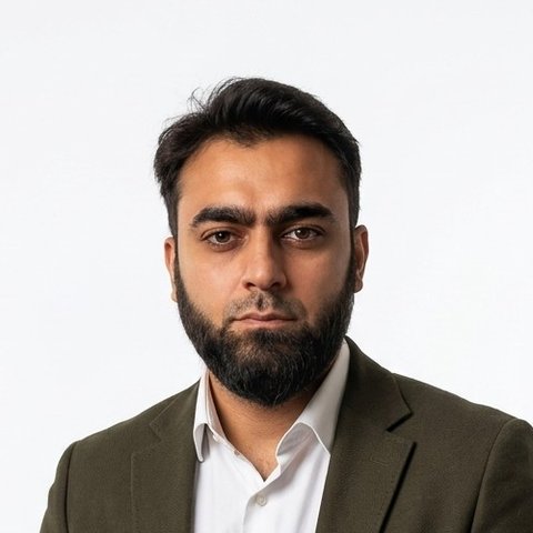 Headshot of Asfand Yar Junejo, SEO and AI visibility strategist from Hyderabad, Pakistan